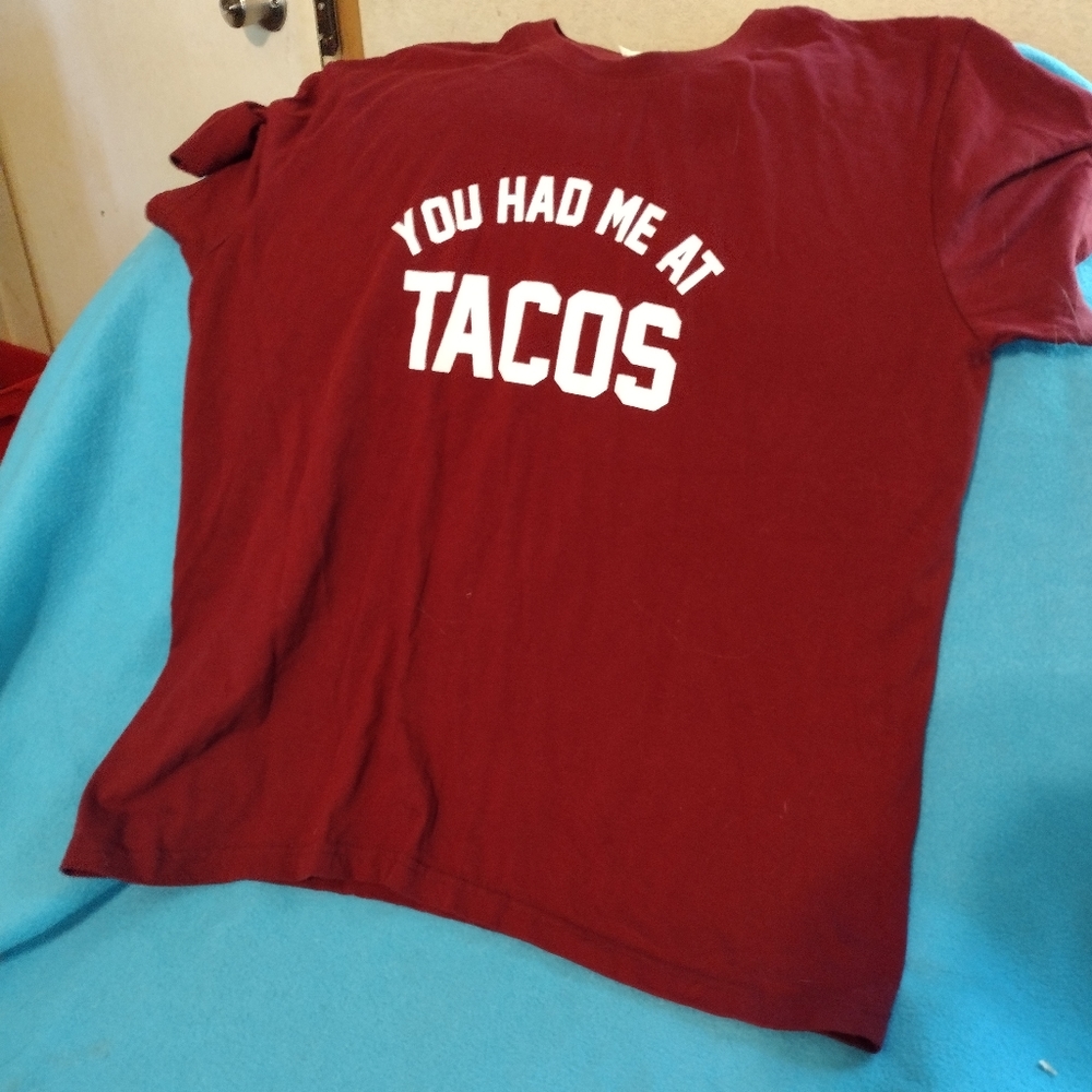 Tee shirt